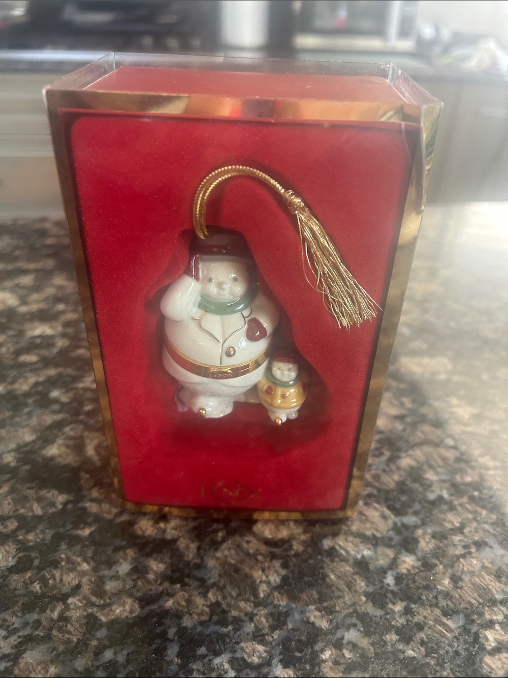 LENOX SWOWMAN WITH CHILD PORCELAIN ORNAMENT NWT